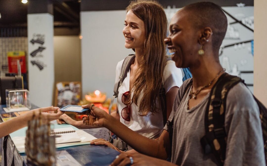 Simple and Effective SMS Strategies for Hotels to Improve Guest Satisfaction