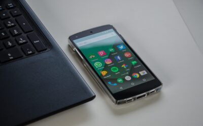 Integrating SMS Marketing with Social Media: Maximize Reach and Engagement